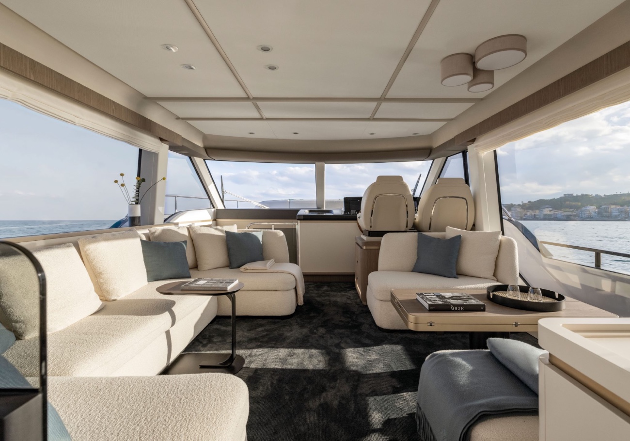 main deck Magellano 60